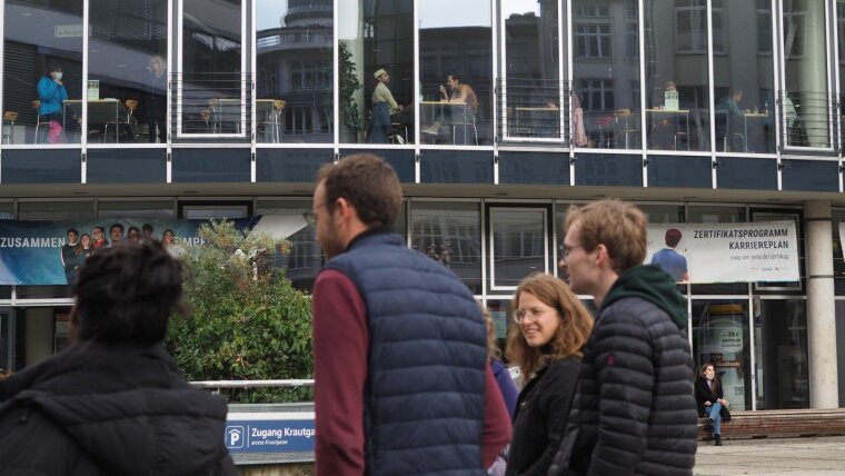 IOCM students on campus