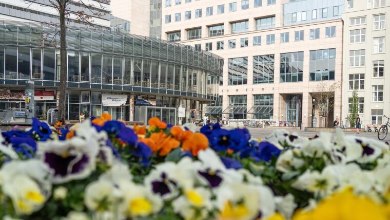 Ernst-Abbe-Platz