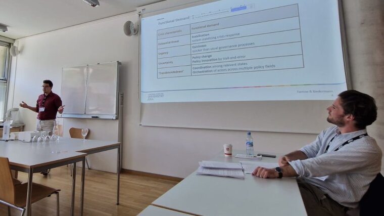 Philip M. Tantow präsentiert bei der ECPR General Conference 2022
